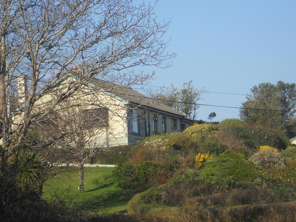 Hillside Haven Villa Tahilla Exterior photo